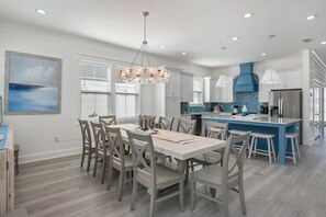 Dining - Seaspray: Pool! Sleeps 26! Beach access! (Destin)