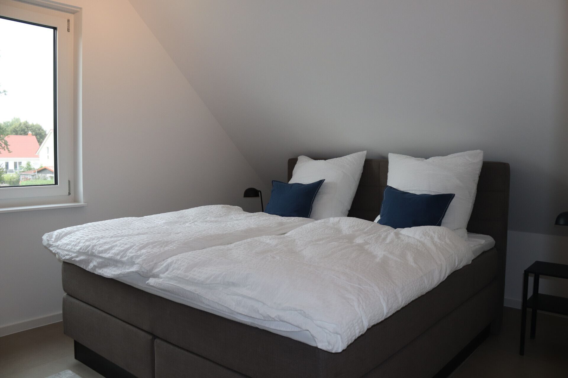 3 Schlafzimmer, Schreibtisch, Bügeleisen/Bügelbrett, Reisekinderbett