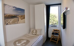 2 bedrooms, iron/ironing board, travel crib, free WiFi