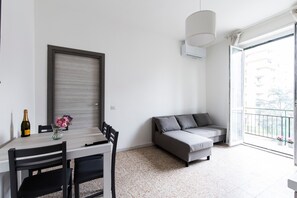 Apartment | 1 bedroom - Bilocale Noverasco IEO 3 (Opera)