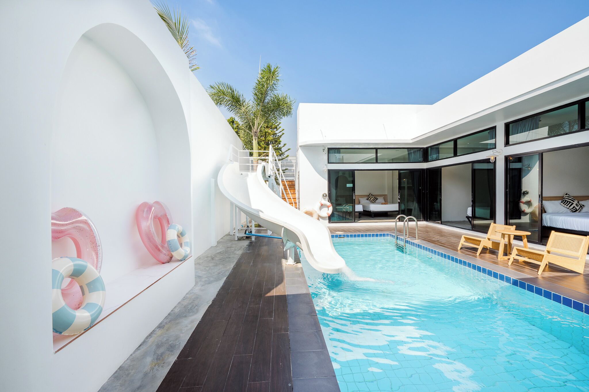 Private pool