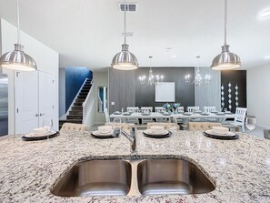 Dining - 10 Bedrooms Luxury Home at Windsor Island Resort Davenport (Davenport)