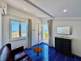 Panoramic Apartment, 3 Bedrooms, Sea View | 3 bedrooms, laptop workspace, free WiFi
