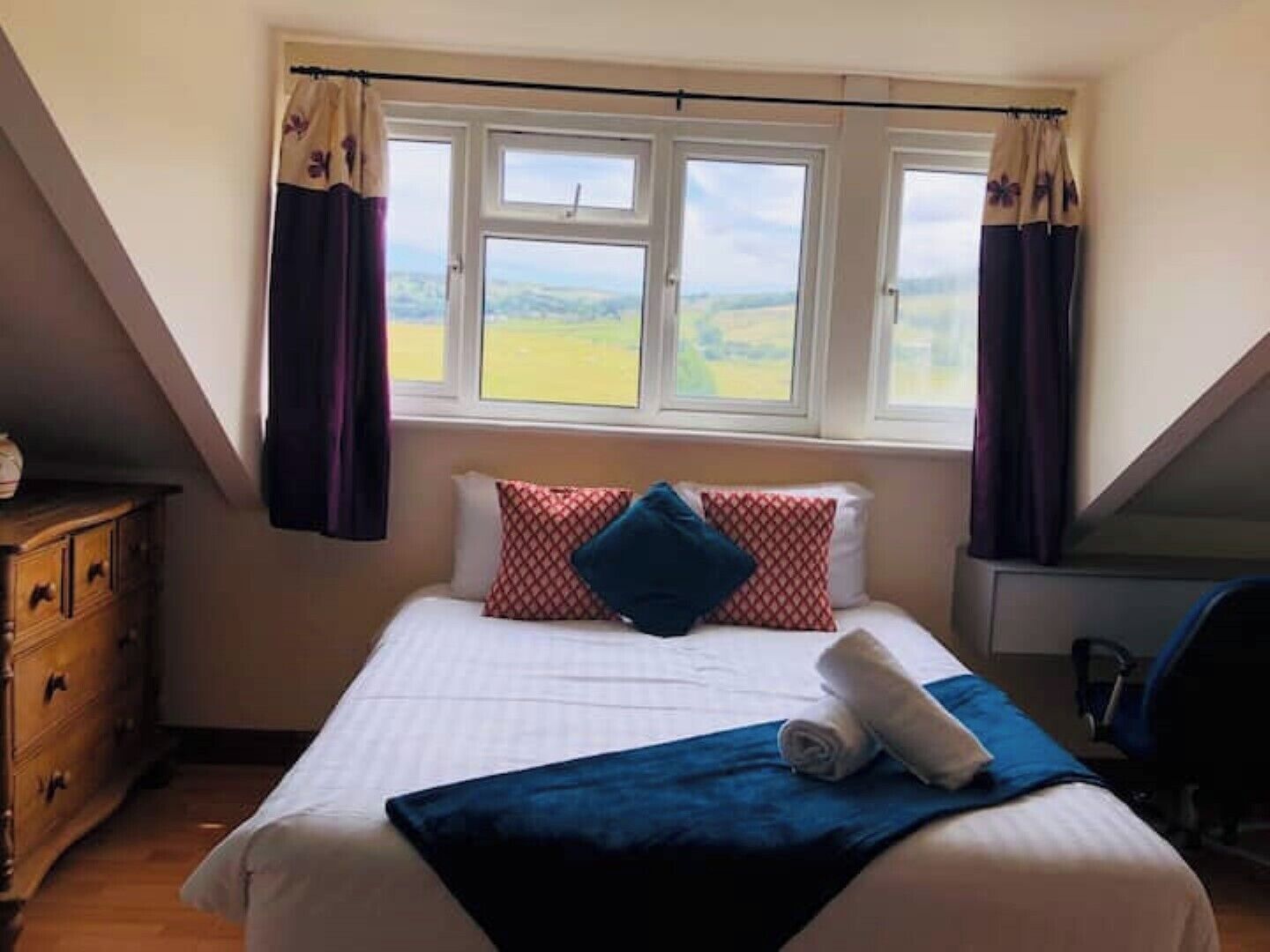 3 bedrooms, desk, iron/ironing board, WiFi