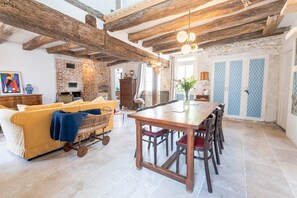 Dining - Le Charme Atypique proche d'Amboise (Cangey)