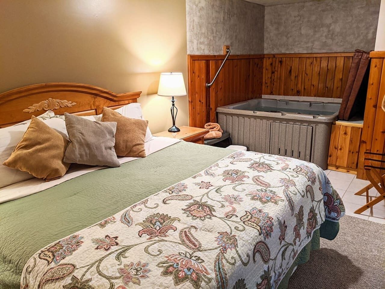 1 室のベッドルーム、WiFi (無料)、ベッドシーツ