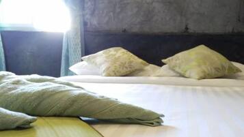 Cots/infant beds