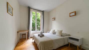 2 chambres, fer et planche à repasser, lit parapluie, Wi-Fi gratuit