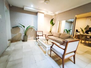 Flat-screen TV - Capitel Hostel (Cartagena)