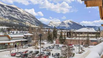 Apartemen, akses difabel | 2 kamar tidur dan internet