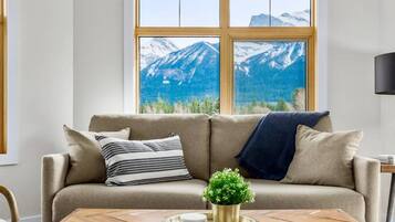 2 bedrooms, Internet