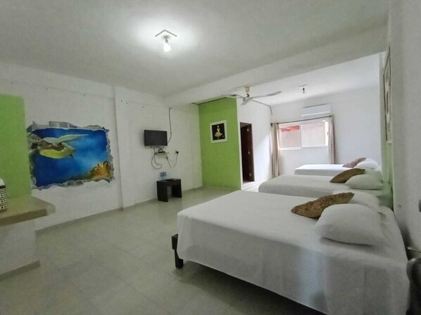 基本三人房 | 免費無線上網、床單