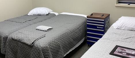 4 bedrooms, in-room safe, free WiFi, bed sheets