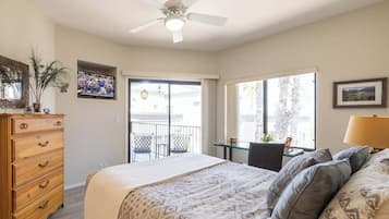 2 bedrooms, desk, iron/ironing board, travel crib