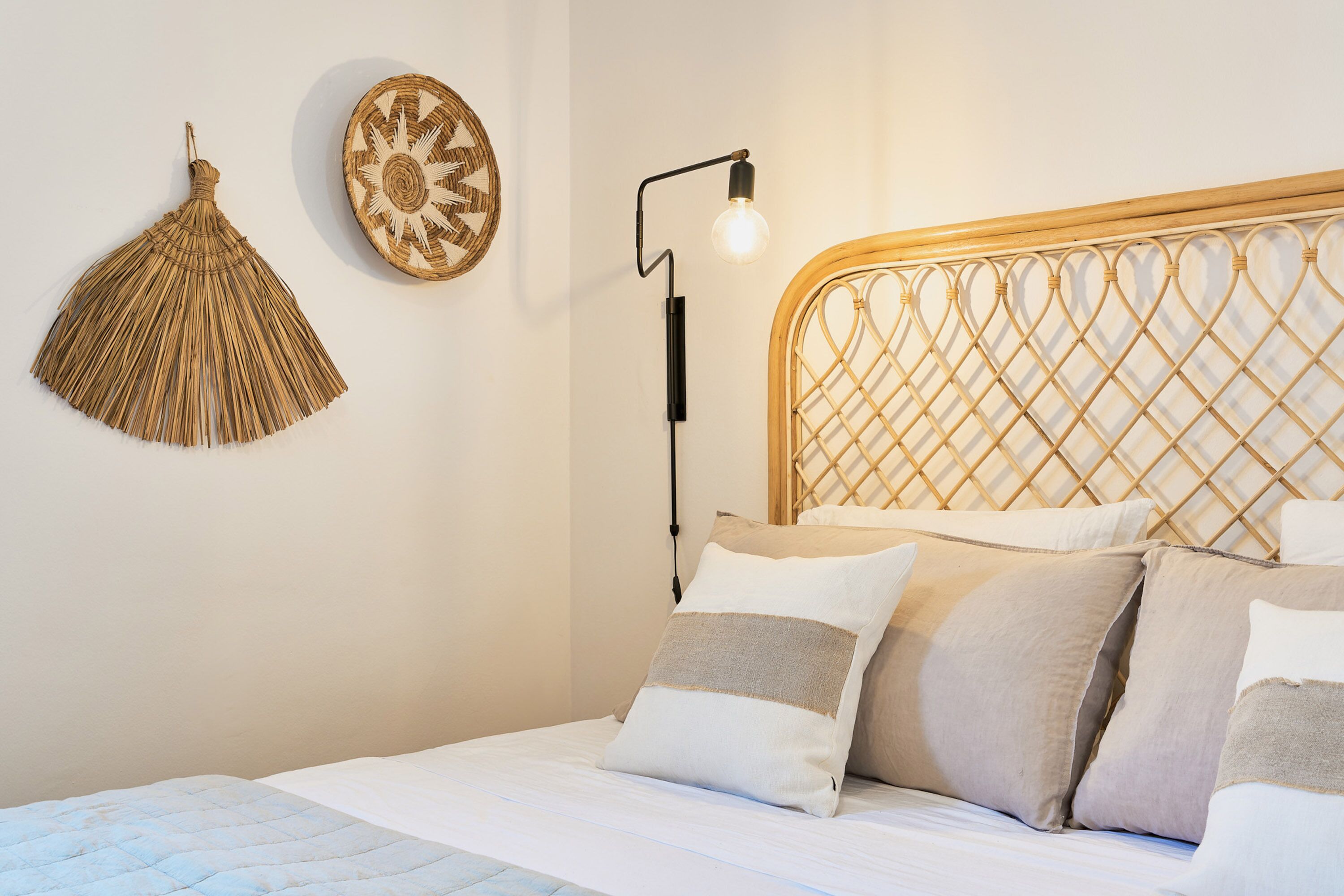 Superior-Apartment, 2 Schlafzimmer, Meerblick | 2 Schlafzimmer, Bügeleisen/Bügelbrett, kostenloses WLAN