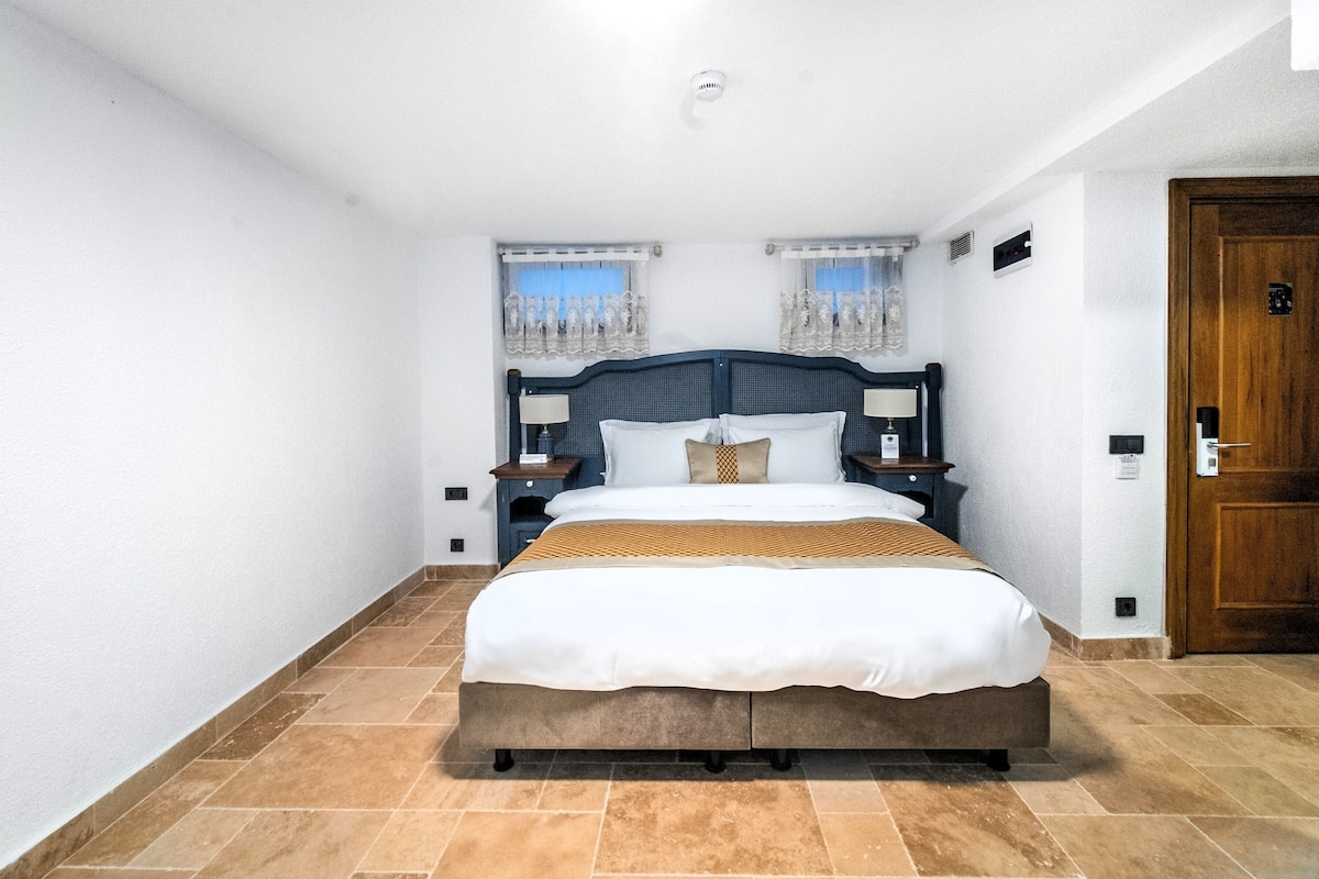 Economy Double or Twin Room, 1 Bedroom, No Windows | Egyptian cotton sheets, premium bedding, down duvets