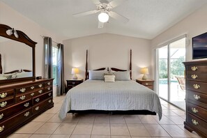 4 habitaciones, tabla de planchar con plancha, wifi y ropa de cama