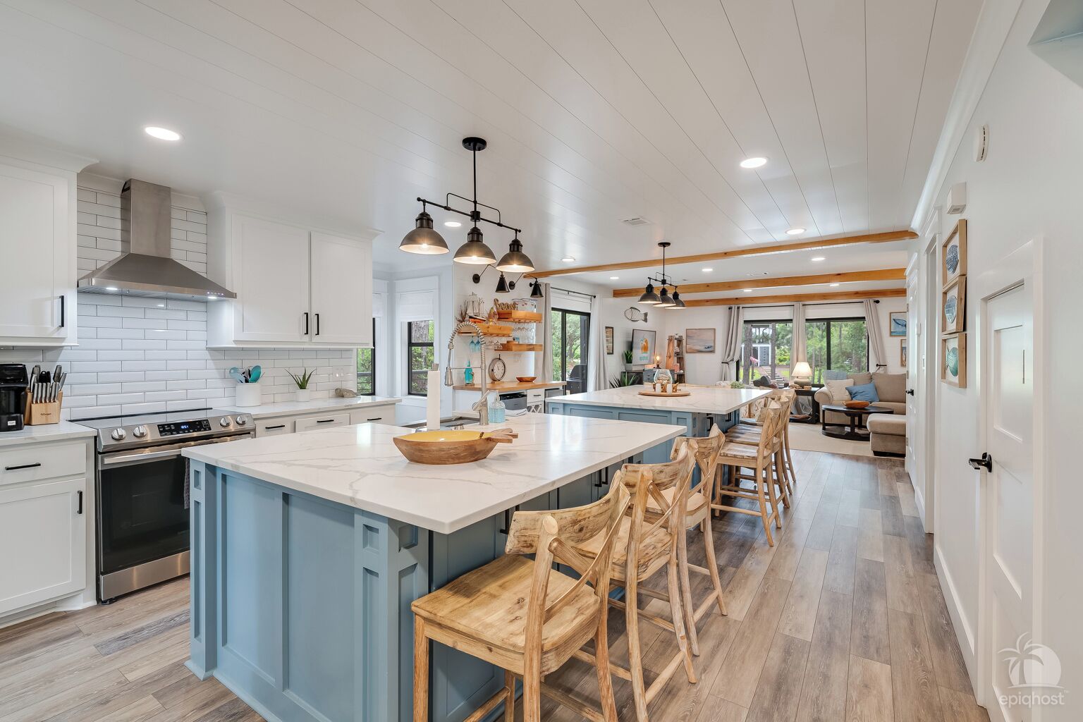 LakeHouse30A-3BR/3BA-Lakefront/Close to beach!