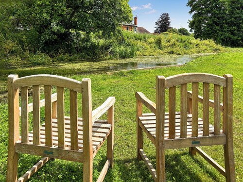 1 bedroom accommodation in Nether Wallop, Stockbridge