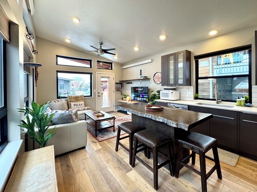 Cozy 2 Bedroom by Teton Pass