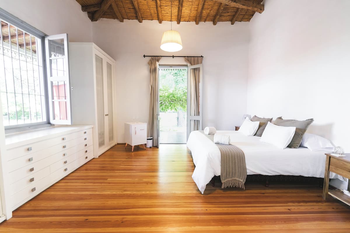 Quadruple Suite, Garden View | 1 slaapkamer, luxe beddengoed, gratis wifi, beddengoed