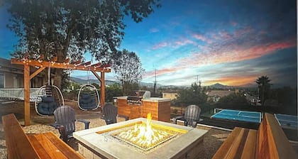 Luxury 2 Unit Home: Private Pool, Hot Tub & Games!