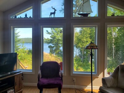 3 Bedroom 1.5 Bathroom Lakefront cottage. 270 ft. water line. Very private.