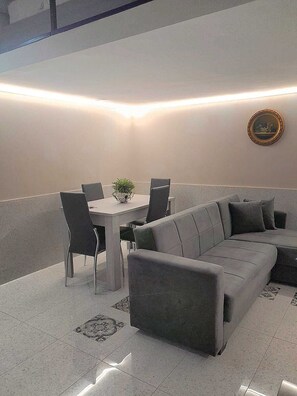 Interior - TeTeTe Holiday House, always comfortable in the center of the city. (San Giorgio a Cremano)