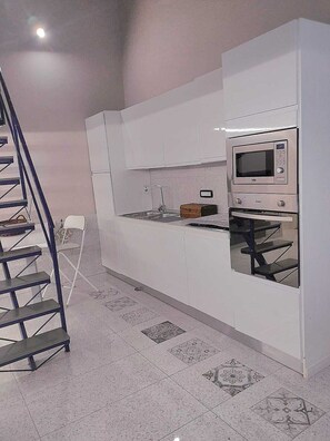 Microwave, stovetop - TeTeTe Holiday House, always comfortable in the center of the city. (San Giorgio a Cremano)