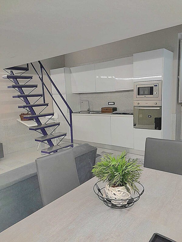 Interior - TeTeTe Holiday House, always comfortable in the center of the city. (San Giorgio a Cremano)