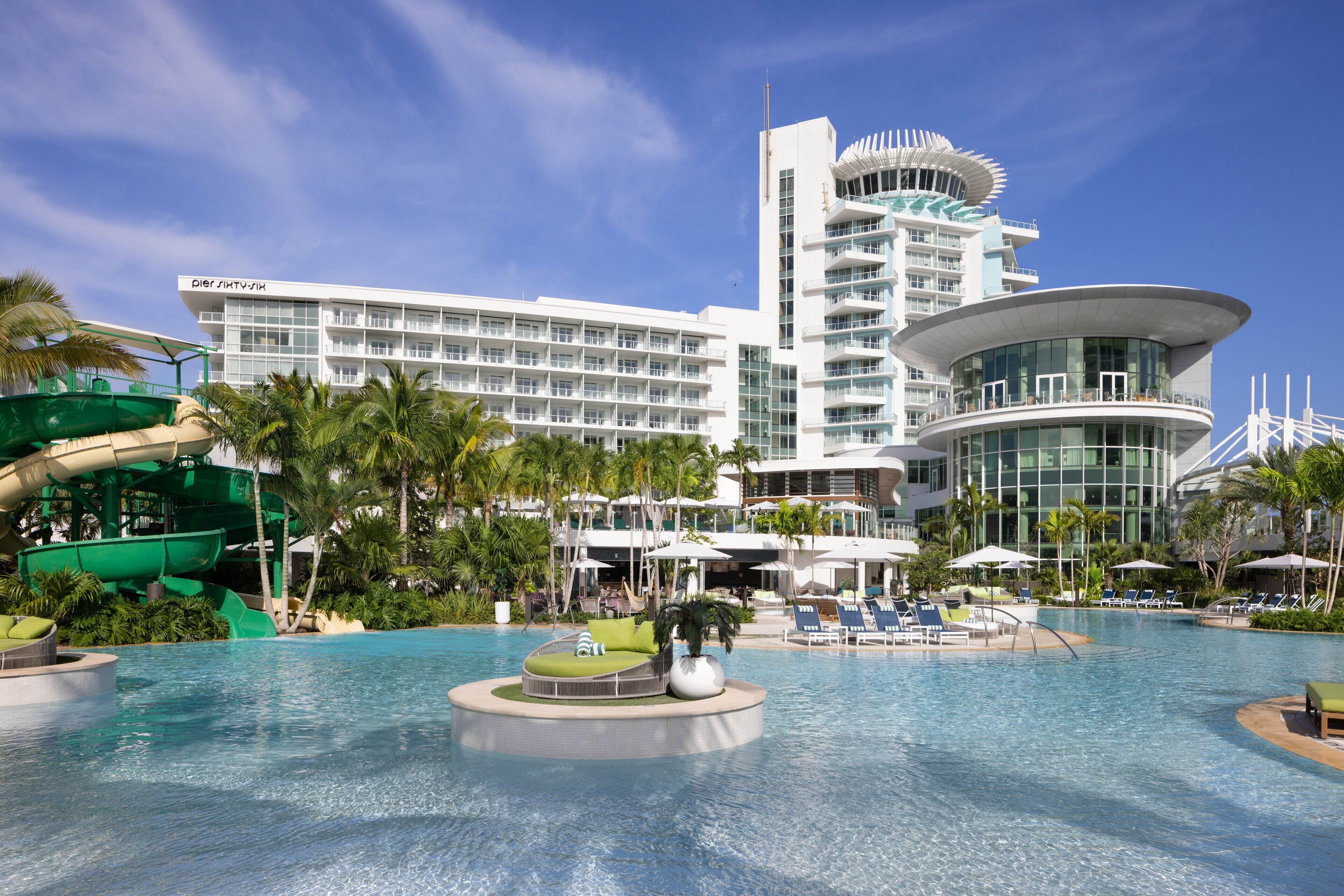 3 kolam renang terbuka, kabana (surcaj), payung kolam 