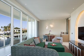 Villa, 1 King Bed with Sofa bed (Harbour, Corner View) | Living area | 75-inch Smart TV with cable channels - Pier Sixty-Six (Pier 66) (Fort Lauderdale)