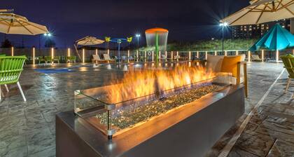 Cambria Hotel Pigeon Forge