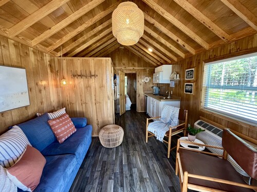 Deluxe Private Bedroom Cabin - Private Bedroom Cabin