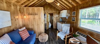 Deluxe Private Bedroom Cabin - Private Bedroom Cabin