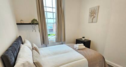 Cozy 2BR in Bristol City Centre