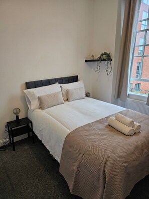 2 habitaciones, wifi gratis y ropa de cama