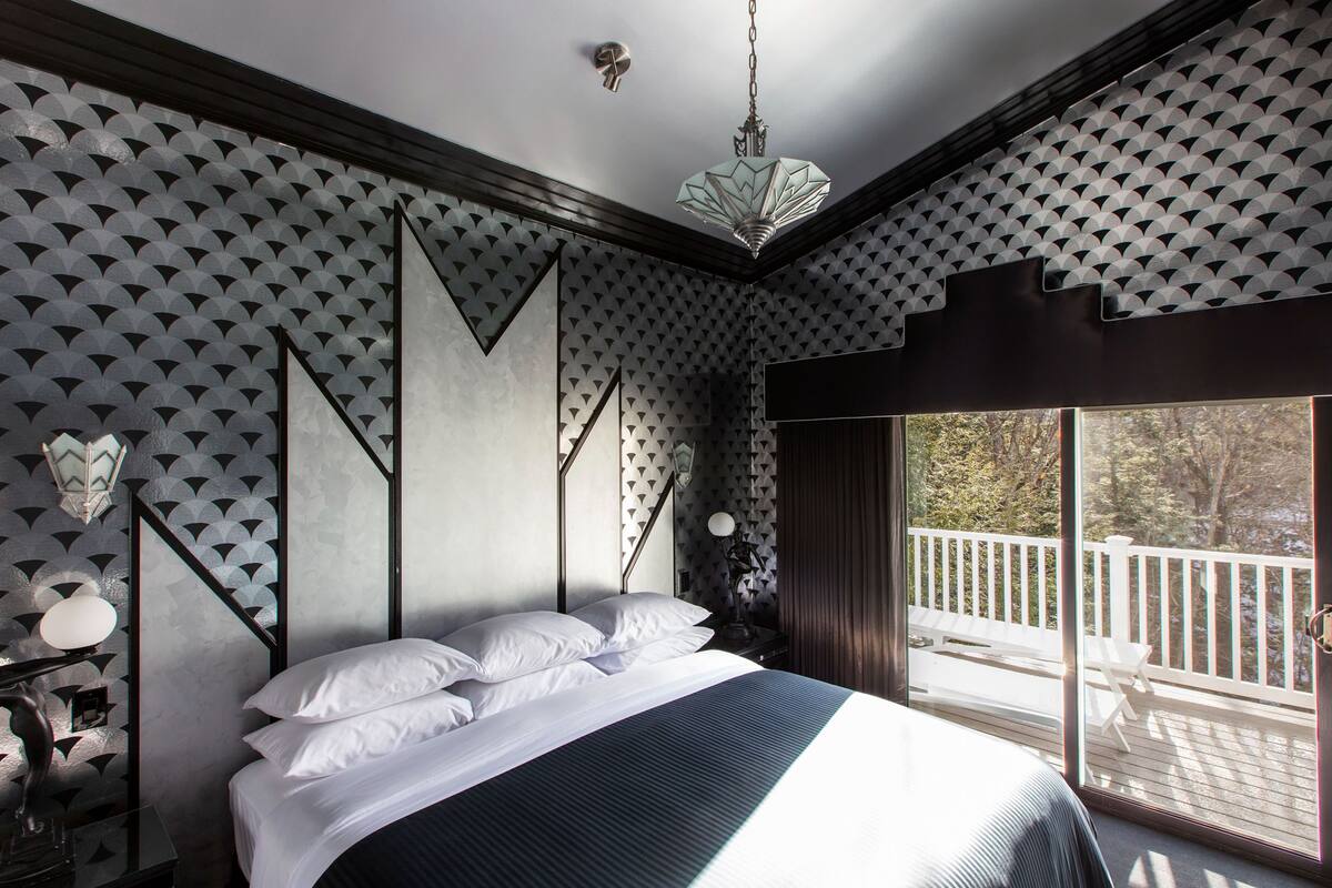 The Lost Horizon | 2 bedrooms, desk, free WiFi, bed sheets