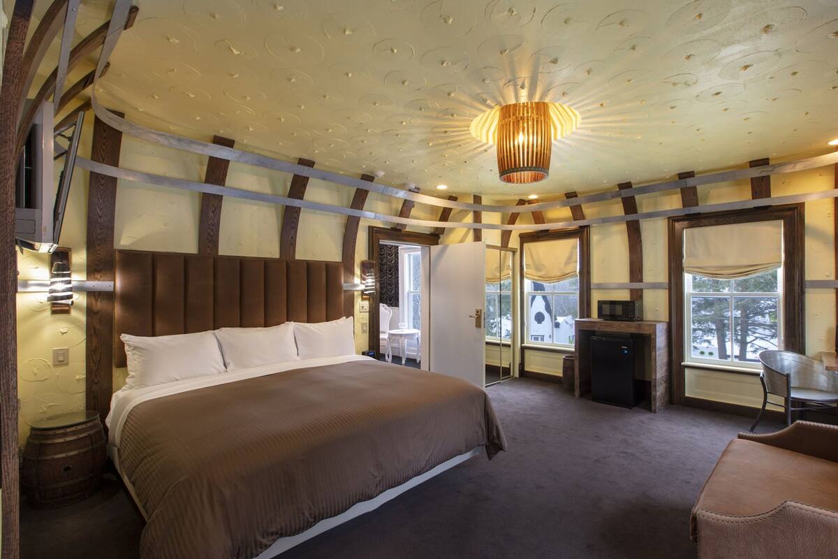 The Fabulous Firkin Factory | 2 bedrooms, desk, free WiFi, bed sheets