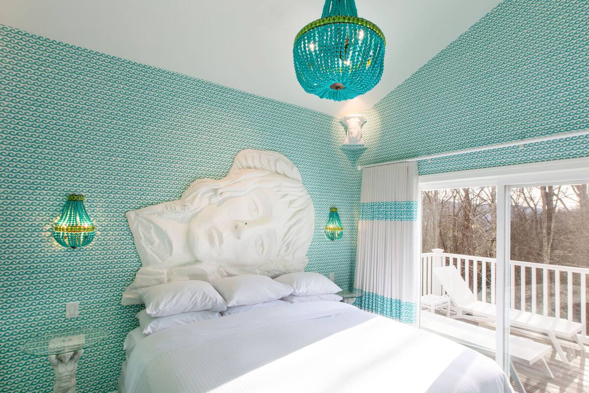 Terrazza of the Titans | 2 bedrooms, desk, free WiFi, bed sheets