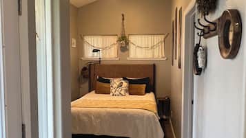 1 slaapkamer, een bureau, wifi, beddengoed