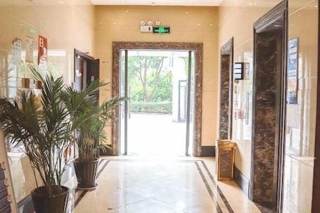 Interior. Huamei Business Hotel