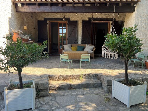 Charmante Villa Familiale à Draguignan Avec Piscine et Grand Jardin