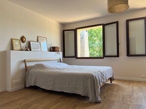 5 Schlafzimmer, Bügeleisen/Bügelbrett, WLAN, Bettwäsche