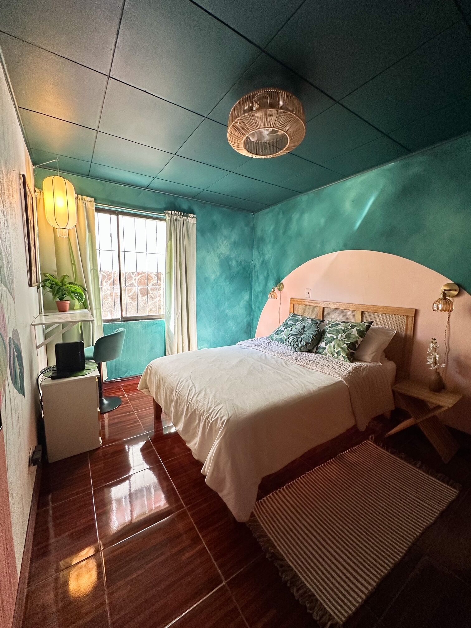 2 quartos, escrivaninha, ferros/tábuas de passar roupa, Wi-Fi