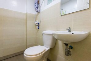 Room - San Agustin Residences (Makati)