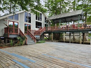 Exterior - Tickfaw River House - sleeps 8- has 5 beds (Springfield)