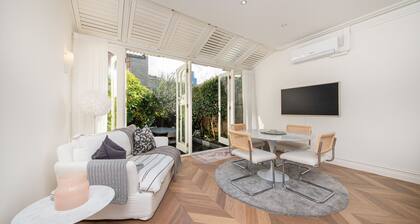 Hazel - the perfect escape in Hawksburn