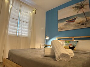 2 Schlafzimmer, Schreibtisch, Bügeleisen/Bügelbrett, WLAN