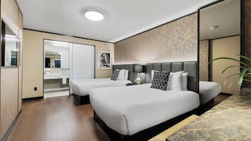 Bureau, rideaux occultants, fer et planche Ă repasser, Wi-Fi gratuit